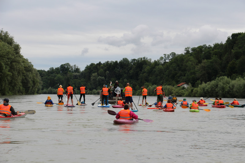 Immer noch, immer wieder: Demo für eine frei fließende Salzach